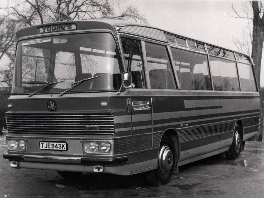 Bedford YRQ Duple '1980
